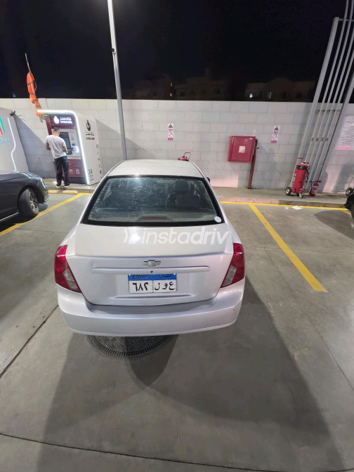Chevrolet Optra 2010 Silver Automatic Used for Sale in Greater Cairo ( Cairo + Giza) - 6