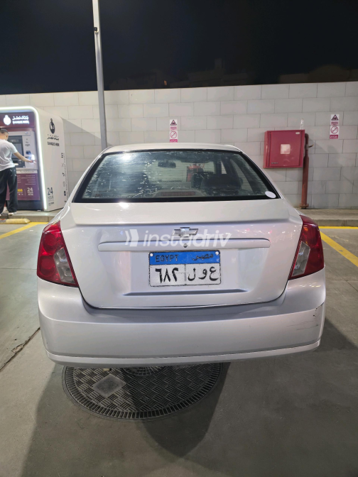 Chevrolet Optra 2010 Silver Automatic Used for Sale in Greater Cairo ( Cairo + Giza) - 7