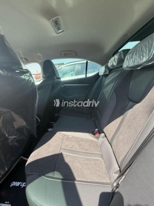 Skoda Octavia 2026 Gray Automatic Used for Sale in Cairo - 9