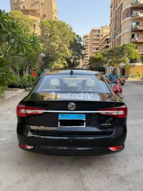 ام جى 5 2021 أسود أوتوماتيك مستعملة للبيع في القاهرة - 6