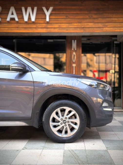 Hyundai Tucson GDI 2018 Gray Automatic Used for Sale in Cairo - 9