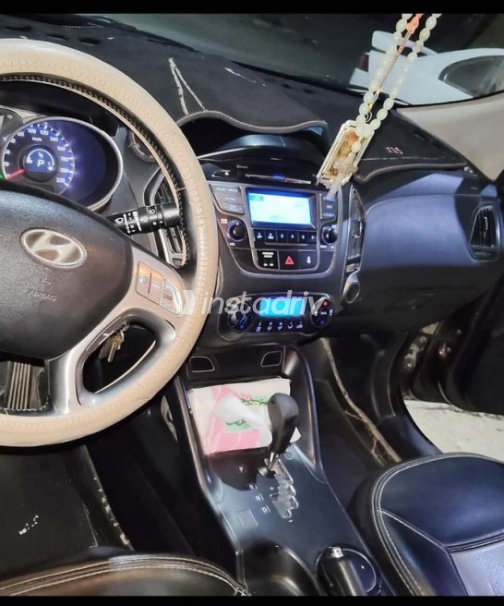 هيونداي IX 35 2015 بني أوتوماتيك مستعملة للبيع في الغردقة - 10