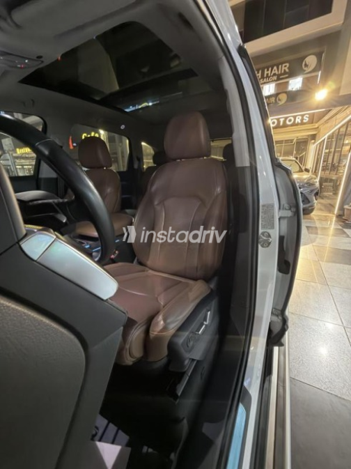 Audi Q7 2021 White Automatic Used for Sale in Sheikh Zayed City - 10