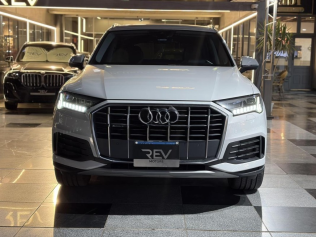 Audi Q7 2021 White Automatic Used for Sale in Sheikh Zayed City