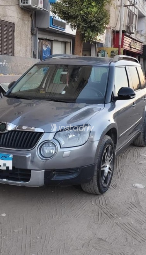 Skoda Yeti 2011 Dark Gray Automatic Used for Sale in Sohag - 1