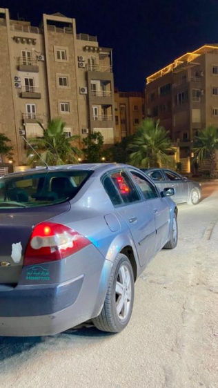 رينو ميجان 2006 ذهبي أوتوماتيك مستعملة للبيع في القاهرة