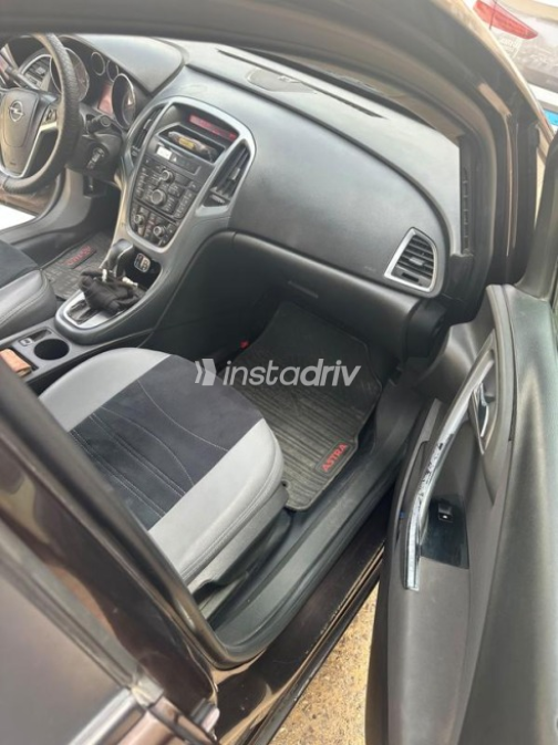 Opel Astra 2013 Brown Automatic Used for Sale in 6 October - 7