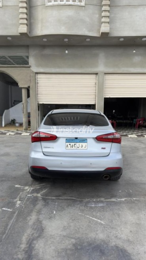 Kia Cerato 2015 Silver Automatic Used for Sale in Damietta - 2