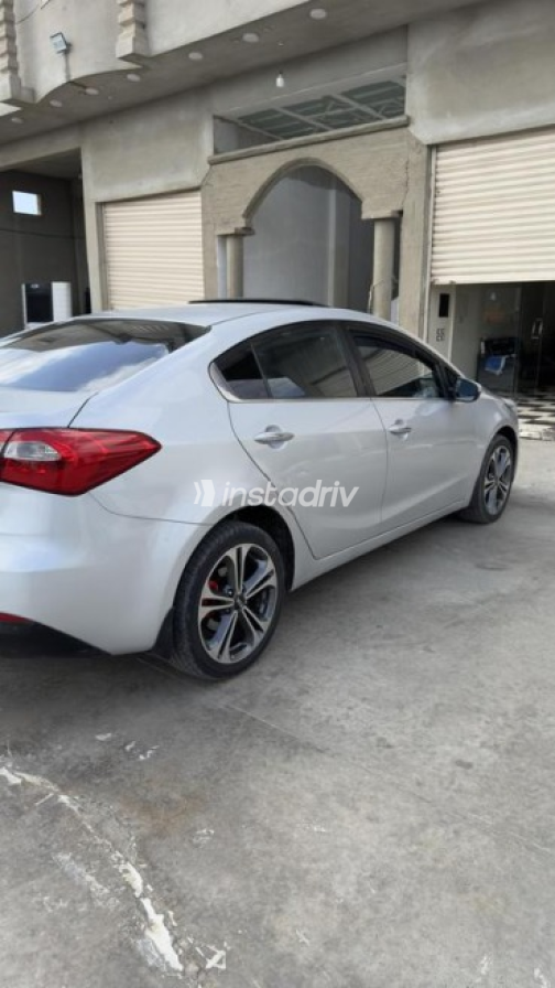 Kia Cerato 2015 Silver Automatic Used for Sale in Damietta - 4