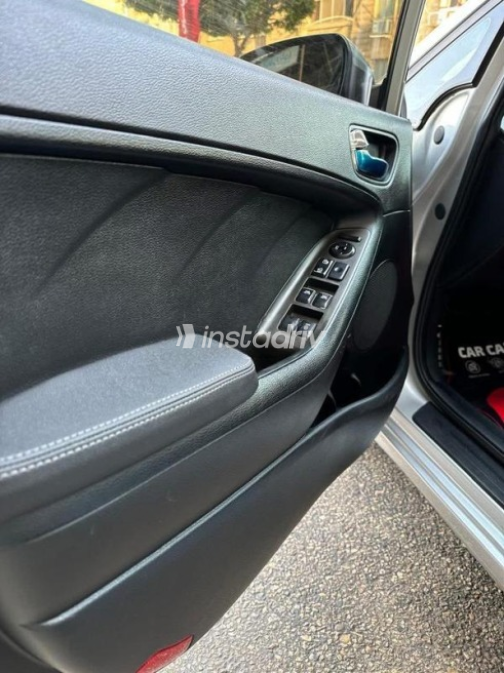 Kia Cerato 2015 Silver Automatic Used for Sale in Damietta - 7