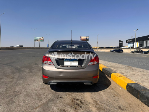 Hyundai Accent RB 2014 Bronze Automatic Used for Sale in Greater Cairo ( Cairo + Giza) - 7