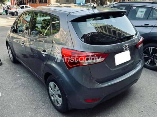 Hyundai Ix20 2012 Gray Automatic Used for Sale in Nasr city - 3