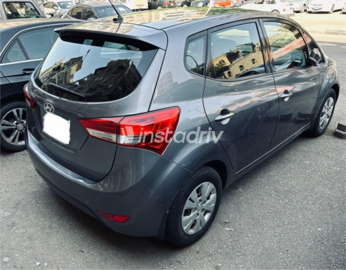 Hyundai Ix20 2012 Gray Automatic Used for Sale in Nasr city - 4