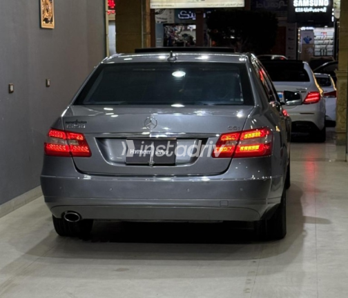 مرسيدس E 250 2011 فضي أوتوماتيك مستعملة للبيع في دمياط - 2