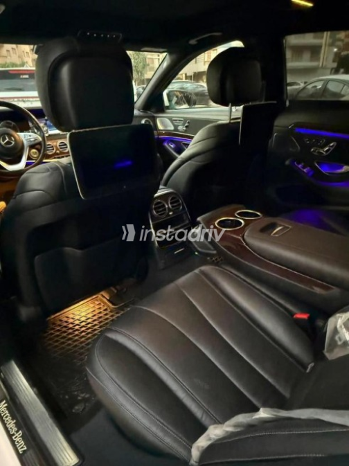 Mercedes S 450 2019 White Automatic Used for Sale in Cairo - 4