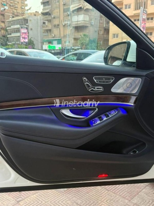 Mercedes S 450 2019 White Automatic Used for Sale in Cairo - 10
