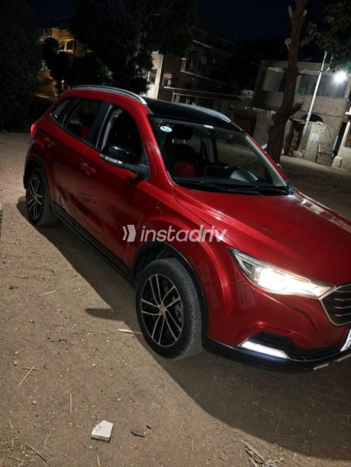 فاو X40 2018 أحمر أوتوماتيك مستعملة للبيع في سوهاج - 1