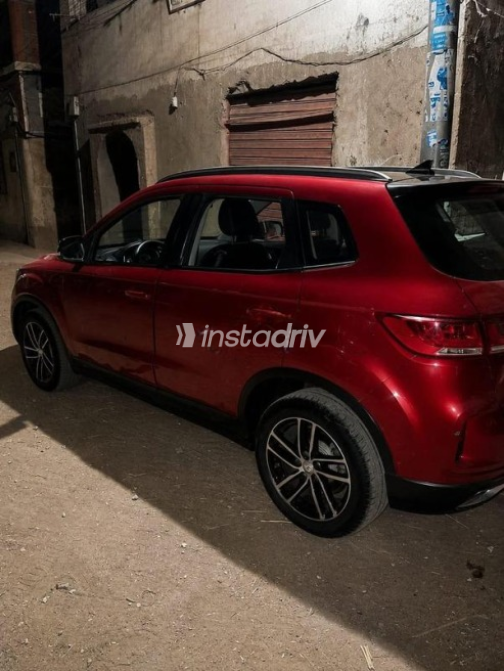 فاو X40 2018 أحمر أوتوماتيك مستعملة للبيع في سوهاج - 3