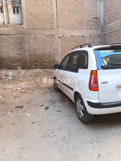 Hyundai Matrix 2001 White Automatic Used for Sale in Greater Cairo ( Cairo + Giza) - 9