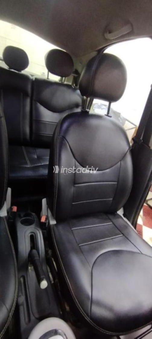 سيتروين C3 2004 زيتي أوتوماتيك مستعملة للبيع في طنطا - 6