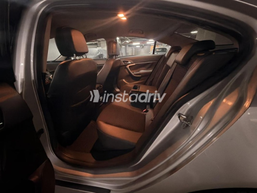 Opel Insignia 2017 White Automatic Used for Sale in Greater Cairo ( Cairo + Giza) - 7