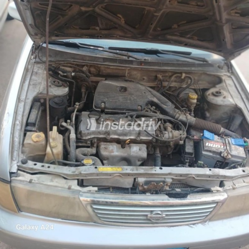 Nissan Sunny 1998 Silver Automatic Used for Sale in 6 October - 2
