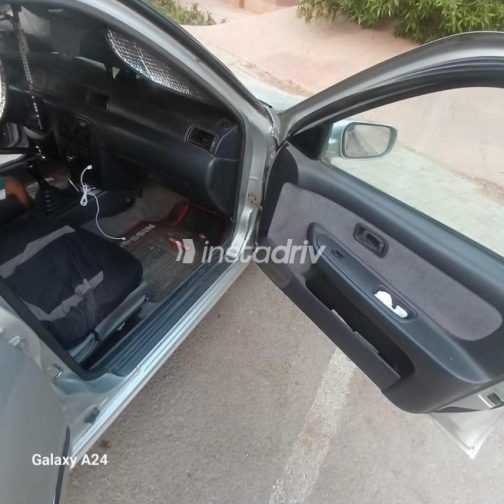 Nissan Sunny 1998 Silver Automatic Used for Sale in 6 October - 6