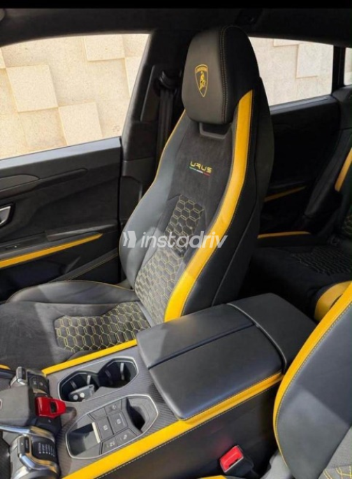 Lamborghini Urus 2023 Black Automatic Used for Sale in Sheikh Zayed City - 7