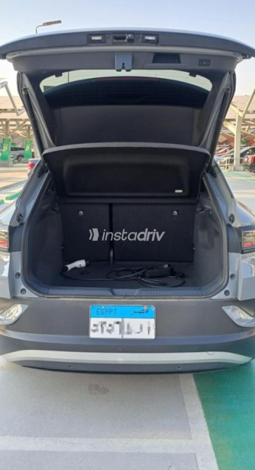 Volkswagen ID 4 2023 Gray Automatic Used for Sale in Sheraton - 9