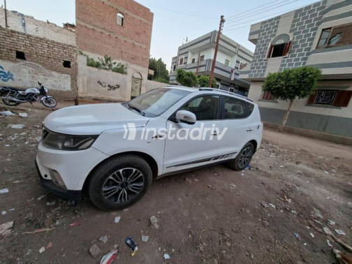 جيلي امجراند X7 2019 أبيض أوتوماتيك مستعملة للبيع في المنيا‎ - 6