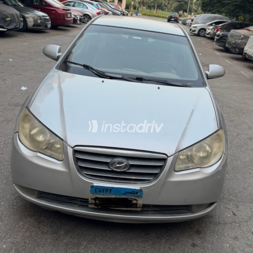 Hyundai Elantra 2009 Silver Automatic Used for Sale in Greater Cairo ( Cairo + Giza) - 3