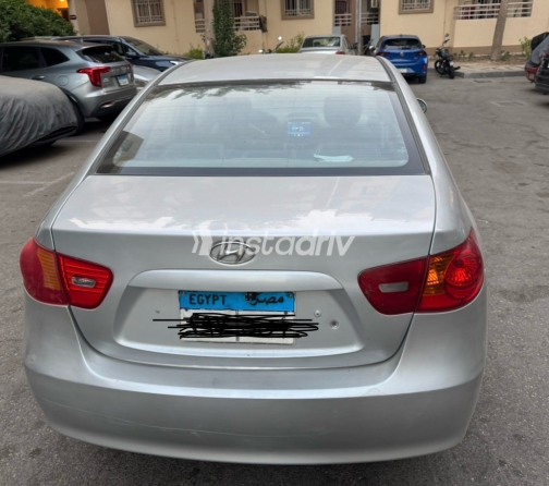 Hyundai Elantra 2009 Silver Automatic Used for Sale in Greater Cairo ( Cairo + Giza) - 8
