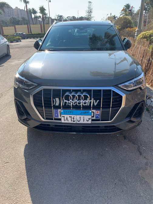 Audi Q3 2021 Gray Automatic Used for Sale in Greater Cairo ( Cairo + Giza) - 10