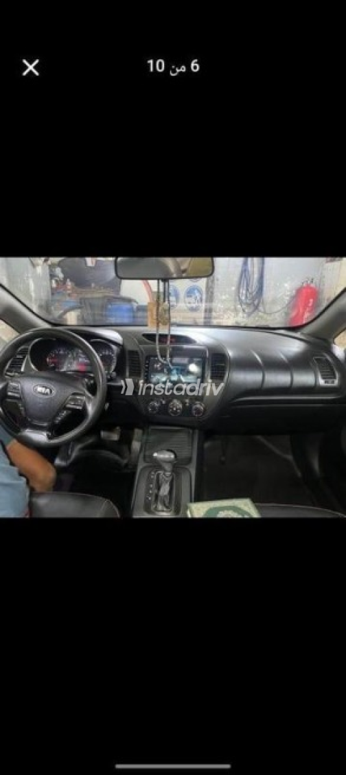 Kia Cerato 2016 Red Automatic Used for Sale in Pyramids Gardens - 8