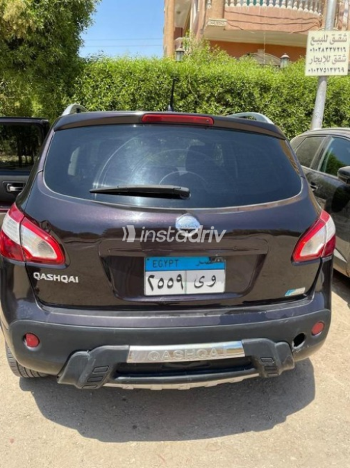 Nissan Qashqai 2012 Eggplant Automatic Used for Sale in 6 October - 2