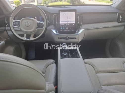 فولفو XC90 2025 أحمر أوتوماتيك مستعملة للبيع في القاهرة الكبرى ( القاهرة - الجيزة) - 8