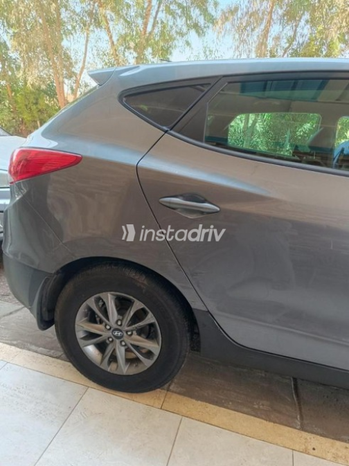 هيونداي IX 35 2015 رمادي أوتوماتيك مستعملة للبيع في منوف - 6