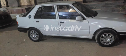 Peugeot 309 1986 White Automatic Used for Sale in Cairo - 2