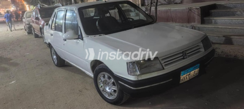 Peugeot 309 1986 White Automatic Used for Sale in Cairo - 3
