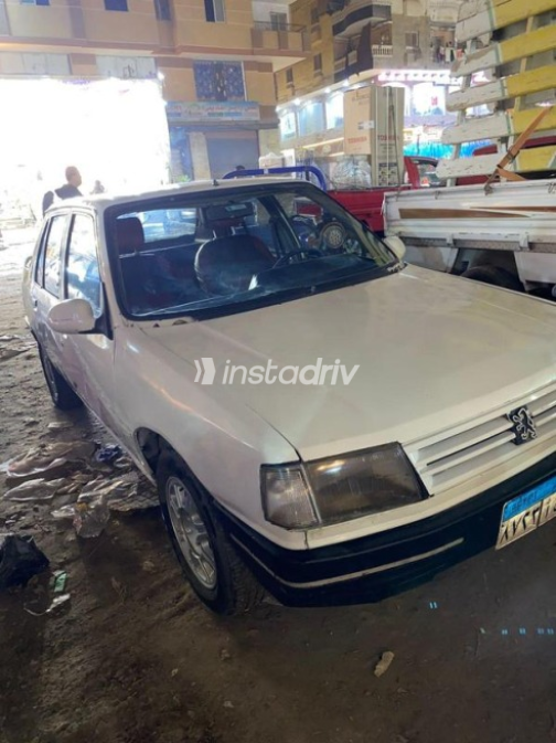 Peugeot 309 1986 White Automatic Used for Sale in Cairo - 5