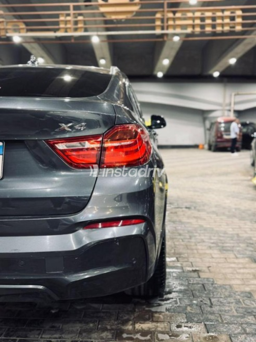 BMW X4 2016 Gray Automatic Used for Sale in Cairo - 9