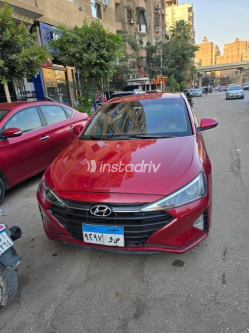 Hyundai Elantra 2020 Dark Red Automatic Used for Sale in El Haram - 2