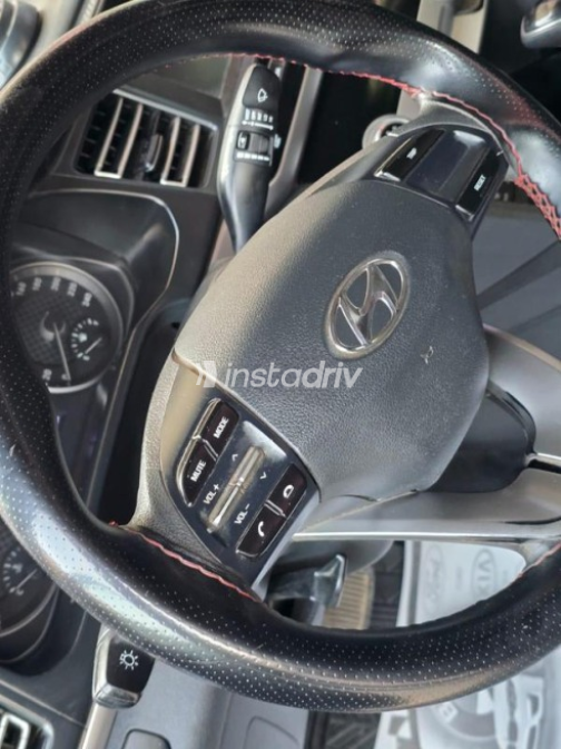 Hyundai Elantra 2020 Dark Red Automatic Used for Sale in El Haram - 6