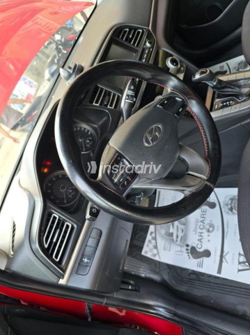 Hyundai Elantra 2020 Dark Red Automatic Used for Sale in El Haram - 7