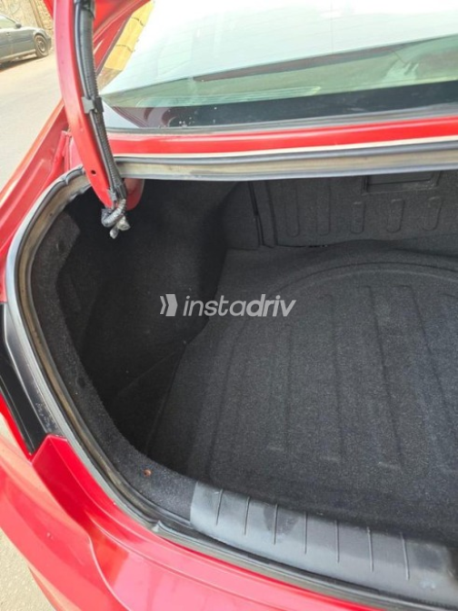 Hyundai Elantra 2020 Dark Red Automatic Used for Sale in El Haram - 8
