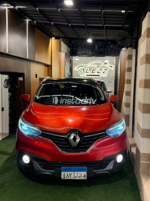 Renault Kadjar 2017 Dark Red Automatic Used for Sale in Nasr city - 1
