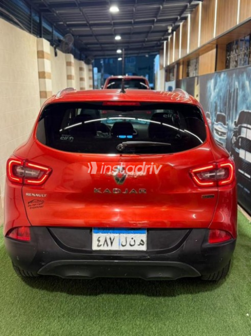 Renault Kadjar 2017 Dark Red Automatic Used for Sale in Nasr city - 7