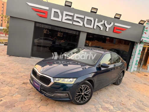 Skoda Octavia 2021 Dark Blue Automatic Used for Sale in Nasr city - 2