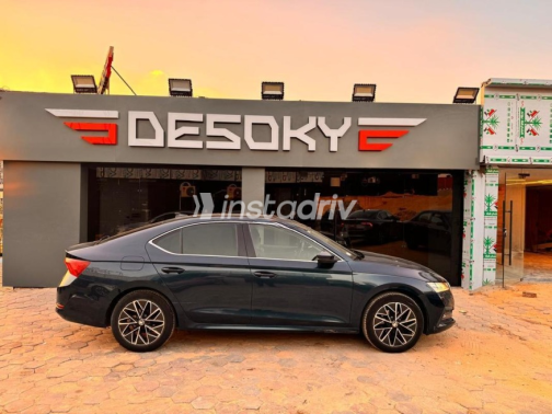 Skoda Octavia 2021 Dark Blue Automatic Used for Sale in Nasr city - 3