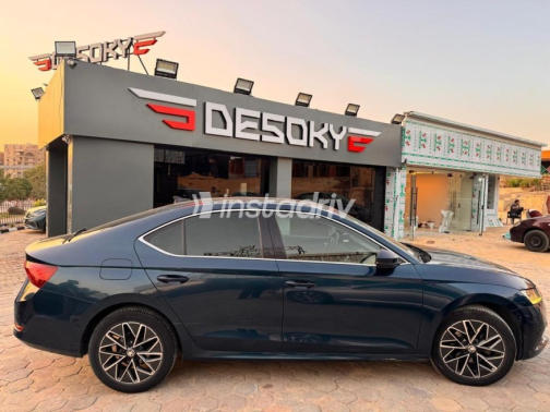Skoda Octavia 2021 Dark Blue Automatic Used for Sale in Nasr city - 4
